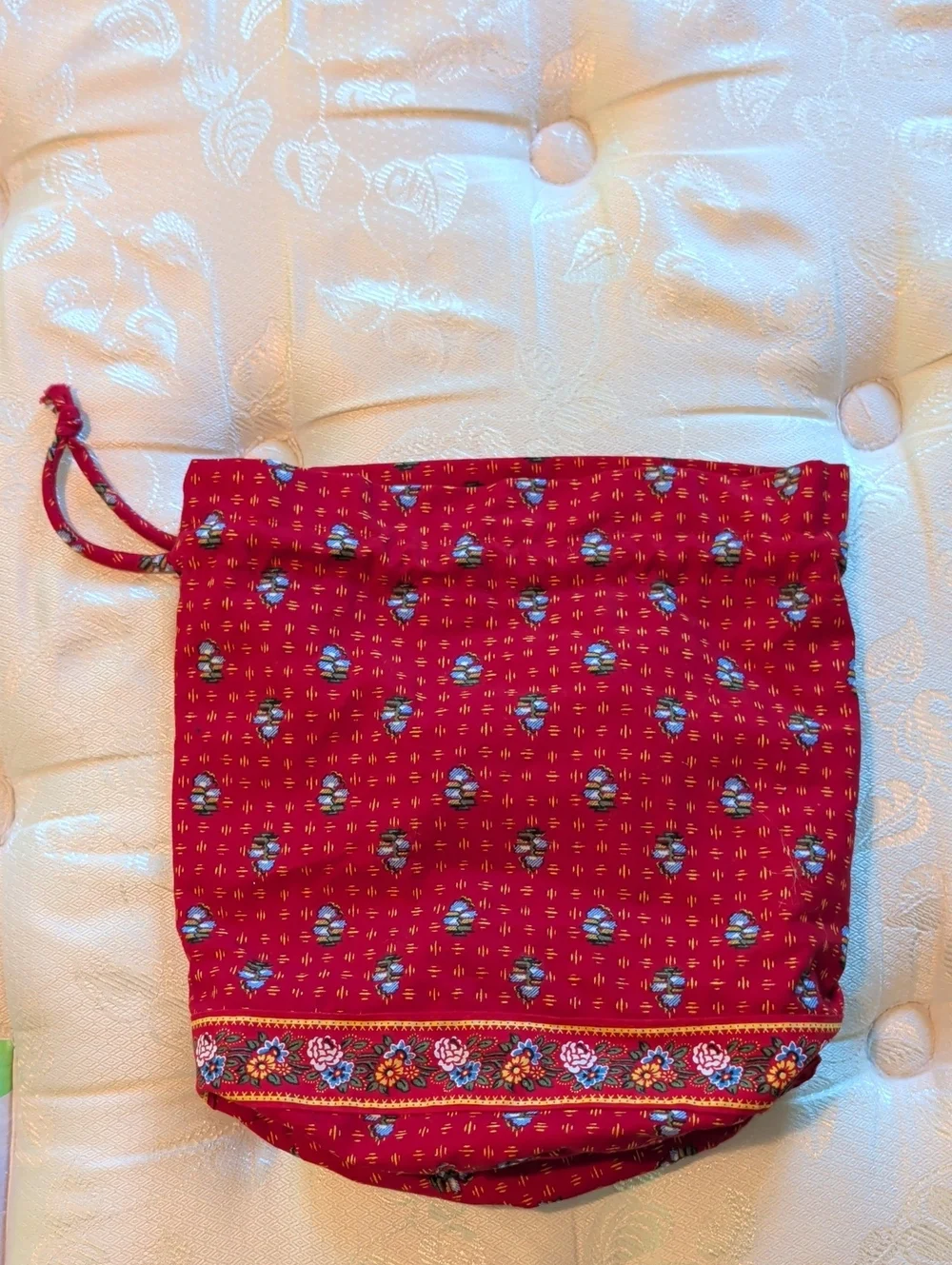 Red Floral Drawstring Women’s Tote Bag